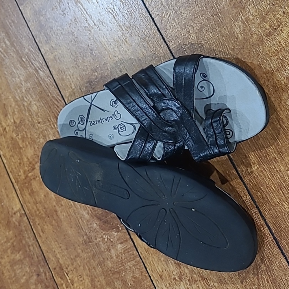 BareTraps Sandles
